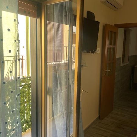 Bed and Breakfast Fronte Mare Arenella Palermo Exterior foto