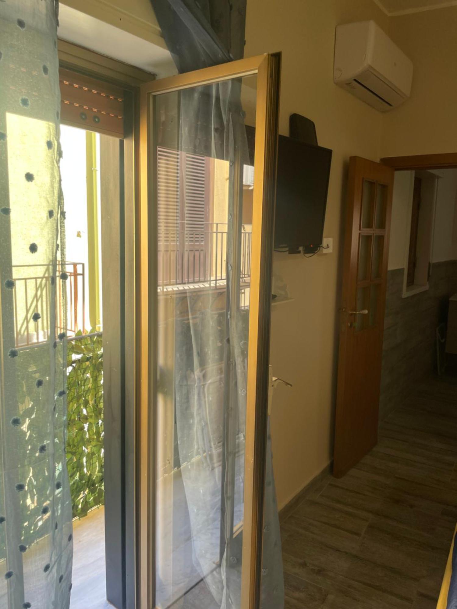 Bed and Breakfast Fronte Mare Arenella Palermo Exterior foto