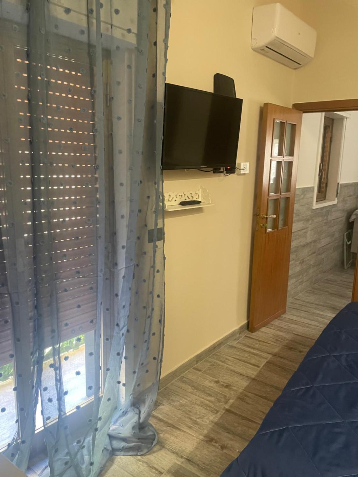 Bed and Breakfast Fronte Mare Arenella Palermo Exterior foto